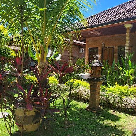 Rambutan Hotel Lovina  Exterior photo