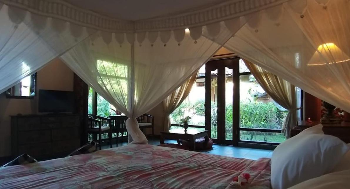 Rambutan Hotel Lovina  Exterior photo