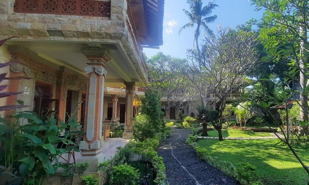 Rambutan Hotel Lovina  Exterior photo