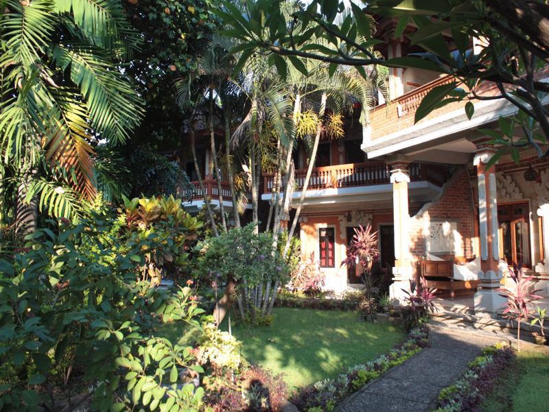 Rambutan Hotel Lovina  Exterior photo
