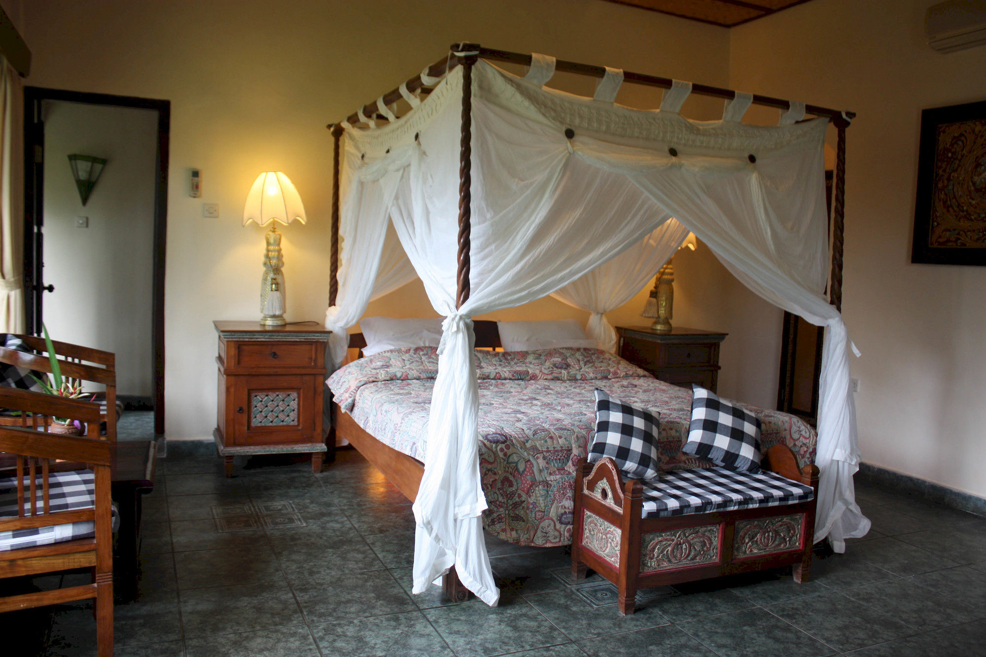 Rambutan Hotel Lovina  Exterior photo